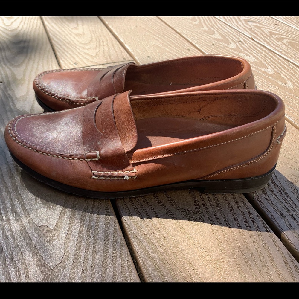 Men’s 10.5 cognac slip on loafers.